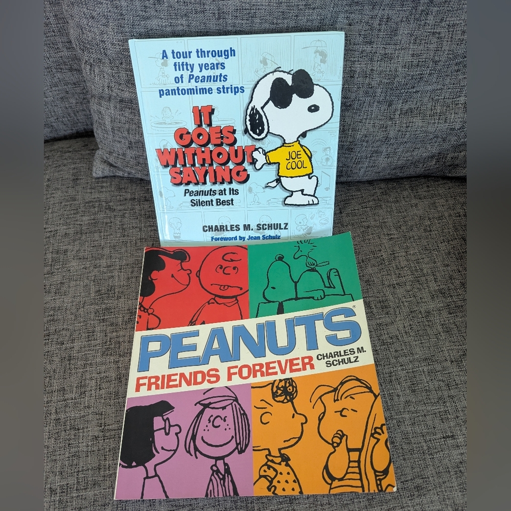 Peanuts Comic Book Set